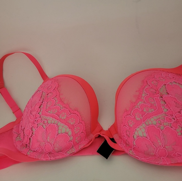 Pink Lace Women's Bra - Picture 1 of 6